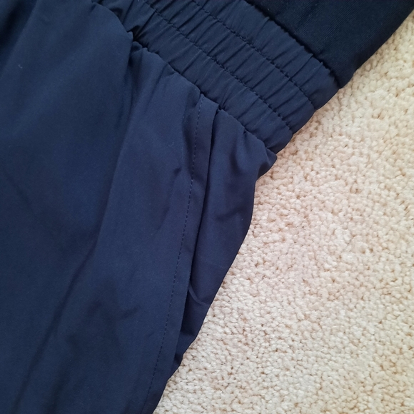 Joe Fresh active dress black - Picture 3 of 4